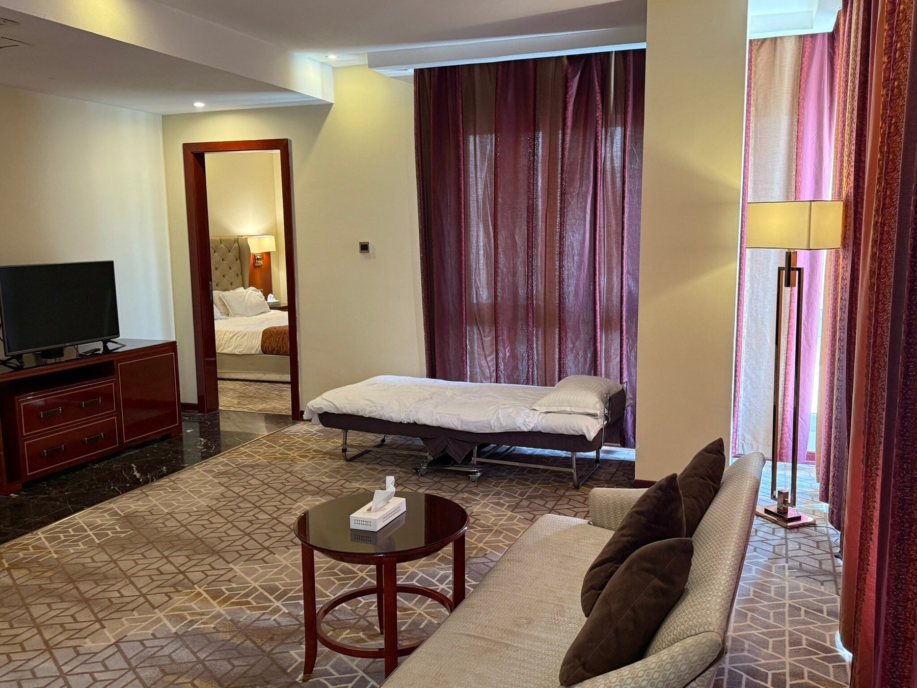 هتل کوروش کیش